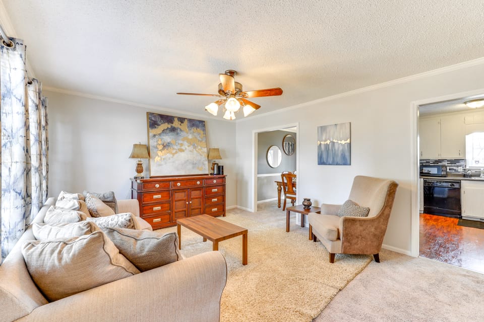 4 Mi to Dtwn: Home w/ Deck & Yard in Wilson House in Wilson