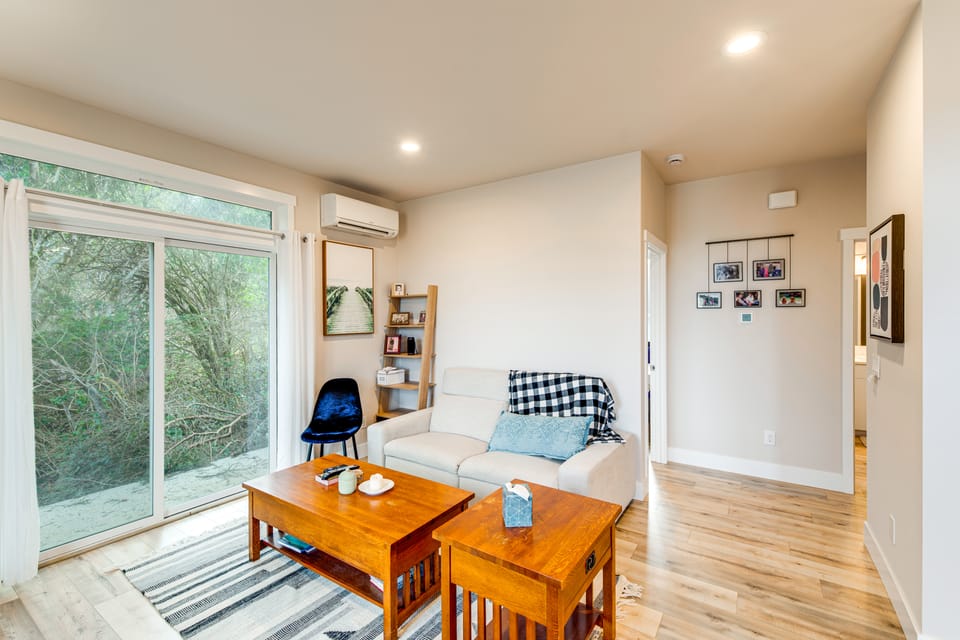 1/2 Mi to Beach: Home w/ Patio in Ocean Shores House in Ocean Shores