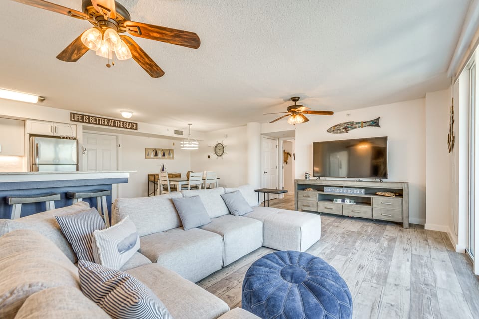 Waterfront Fort Walton Beach Condo: Pool Access! Apartment in Okaloosa Island
