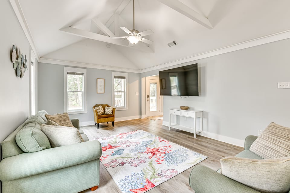 Walk to Choctawhatchee Bay: Santa Rosa Beach Home! Cottage in South Walton County