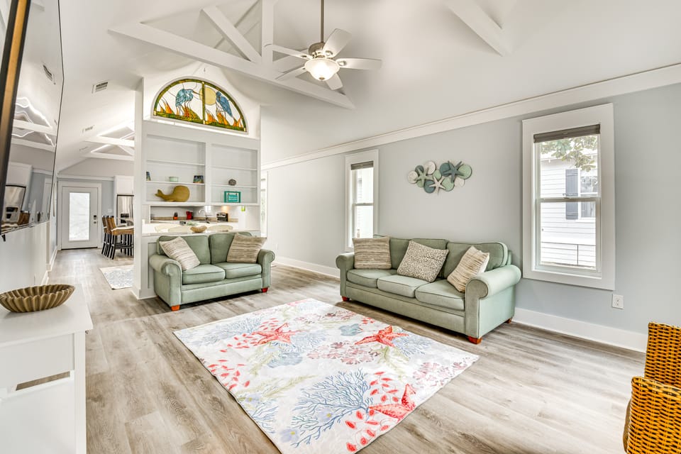 Walk to Choctawhatchee Bay: Santa Rosa Beach Home! Cottage in South Walton County
