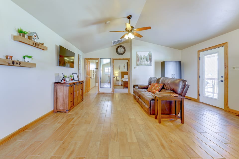 2 Mi to Dinosaur Journey Museum: Mtn-View Haven! House in Fruita
