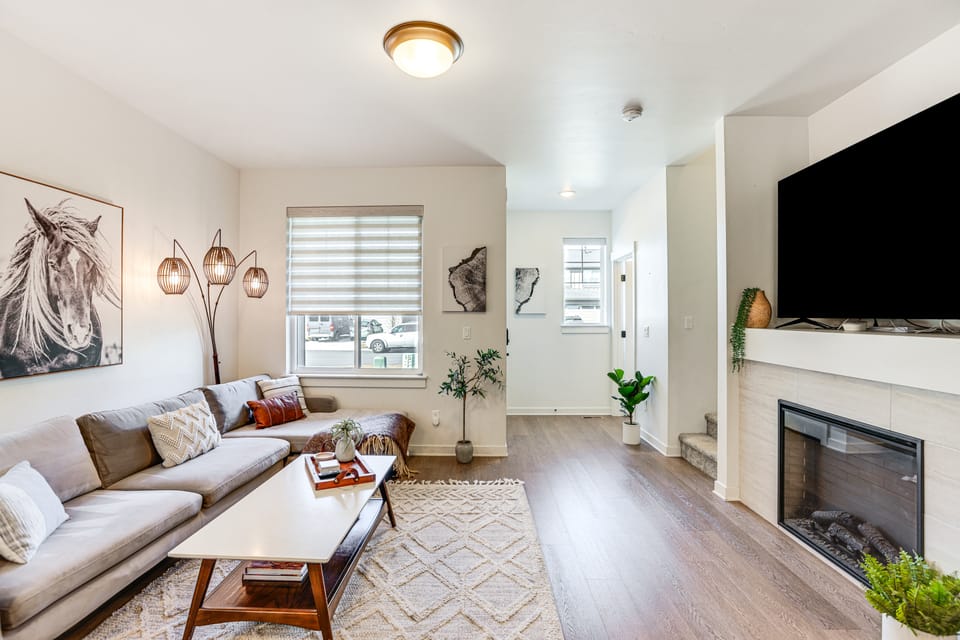 Hike, Bike & Ski: All-Season Bend Escape Apartment in Bend