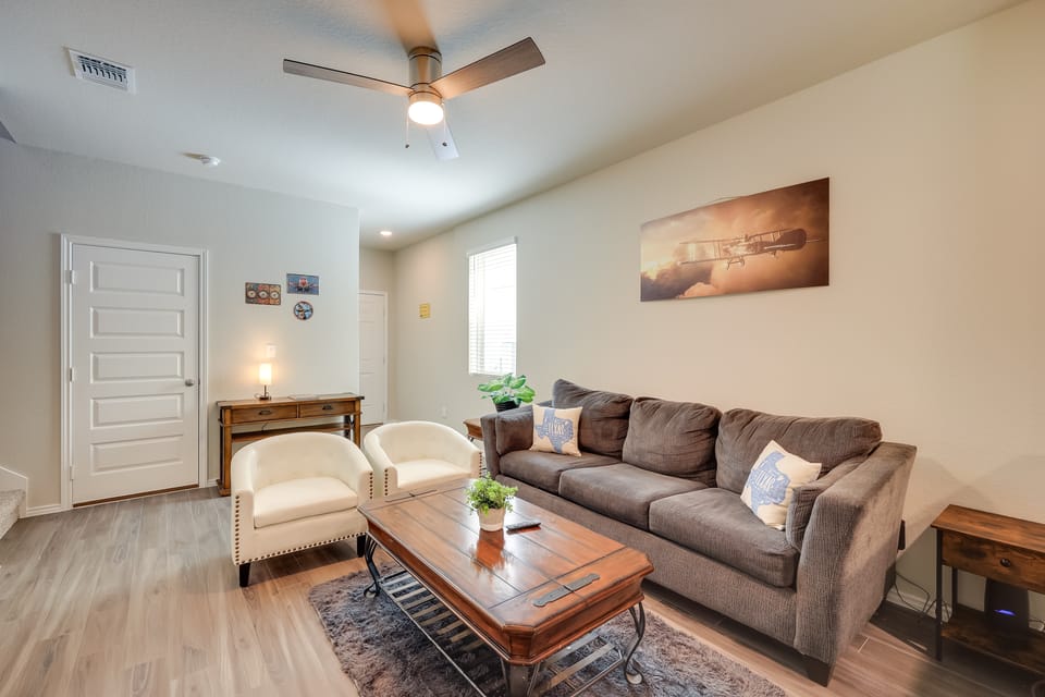 Hot Tub Haven w/ Game Loft: 6 Mi to AFB! House in San Antonio