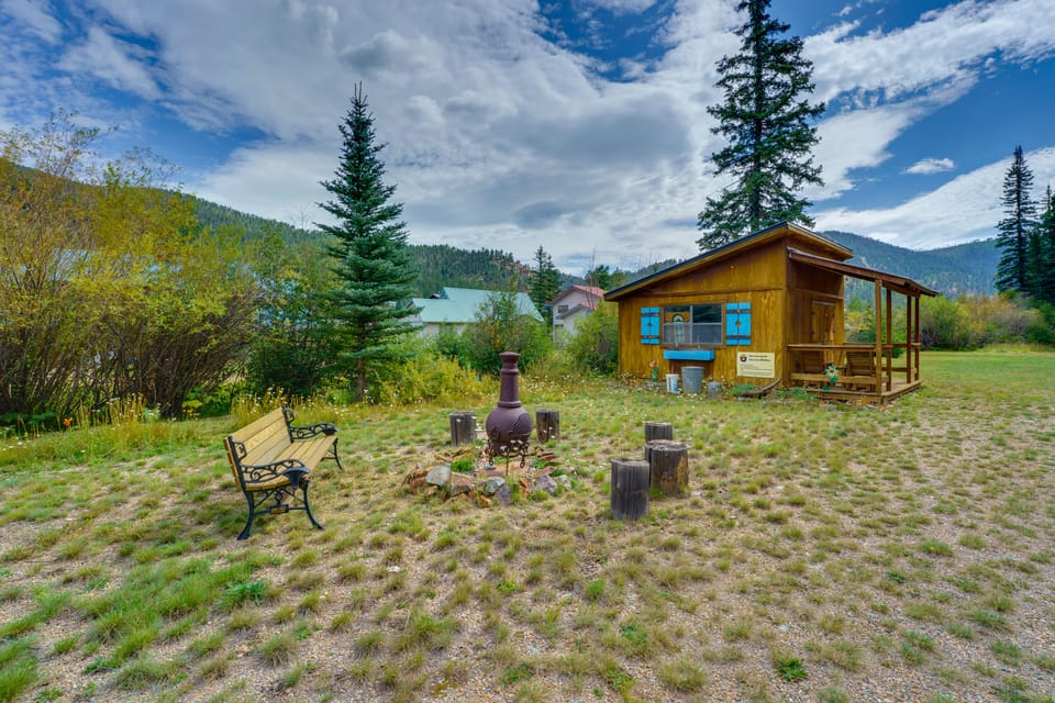 Walk to Main St: 'Mountain Creek Home' w/ GAMEROOM House in Red River