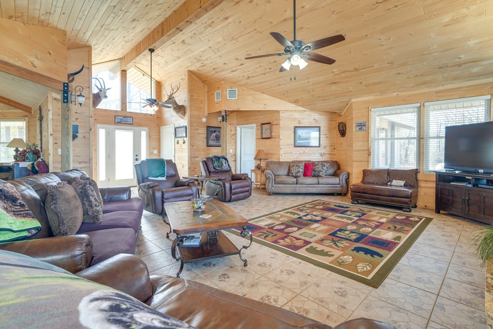 Fire Pit, Views: Lakefront Toledo Bend Retreat! House in Toledo Bend Reservoir