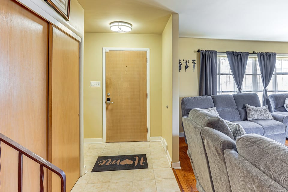 3 Mi to Berkshire Mall: Suburban Stay w/ Yard! House in Pennsylvania