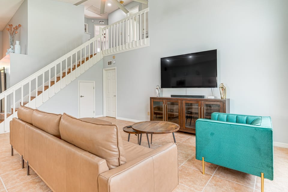 12 Mi to Disney World: Poolside Paradise! House in Four Corners