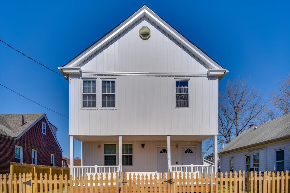 Half-Mi to Ocean View Beach Park: Modern Apartment Apartment in Norfolk