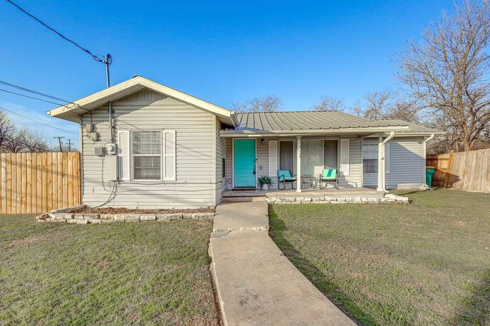 5 Mi to Belton Lake: Home w/ Large Yard! House in Belton