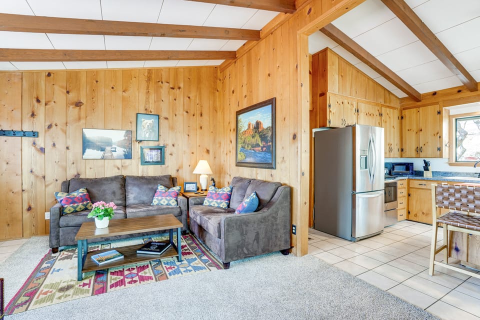 Family Mountain Getaway, Retreat to the Cool Pine House in Prescott
