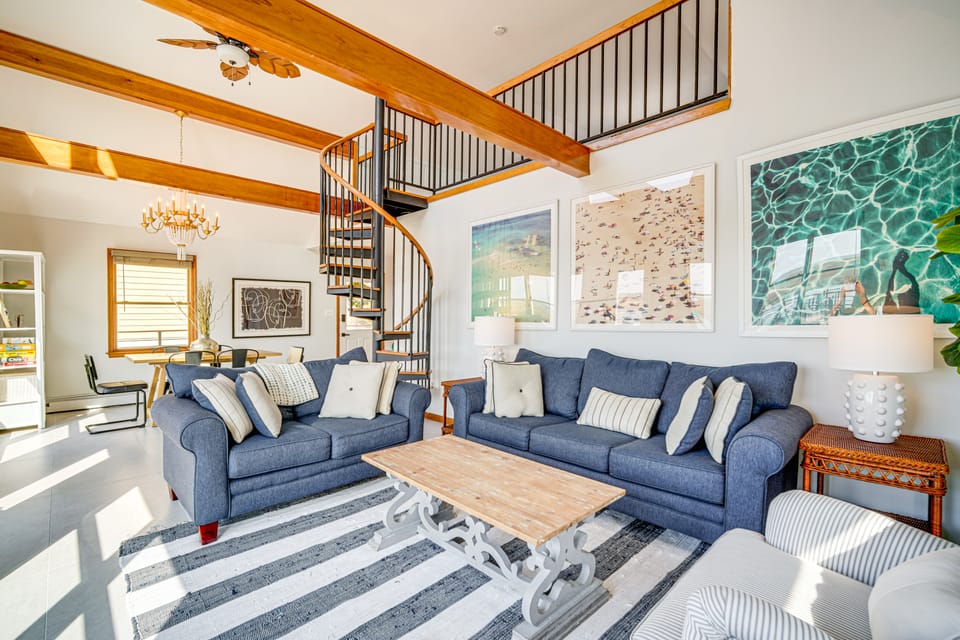2 Mi to Stone Harbor Beach: Lovely Bayfront Home House in Middle Township
