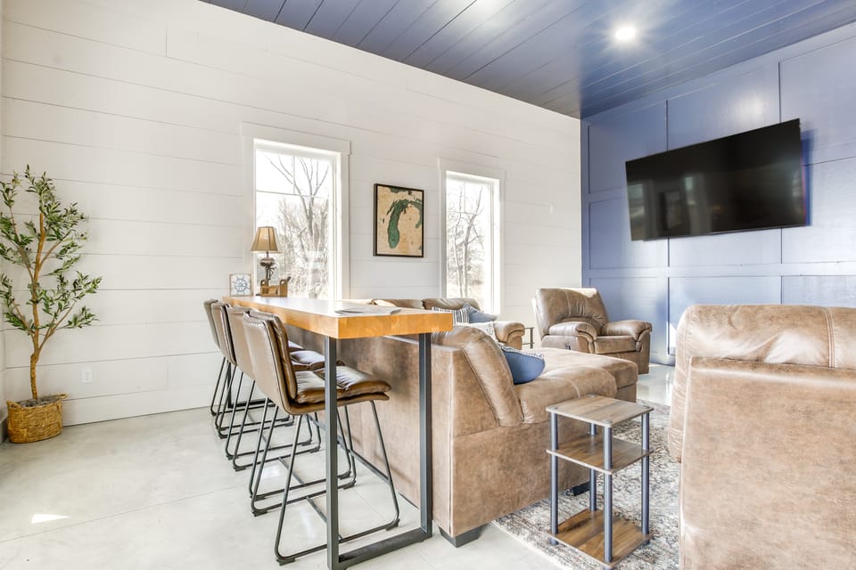 Dock & Panoramic Bay Views: Oconto Retreat! House in Wisconsin