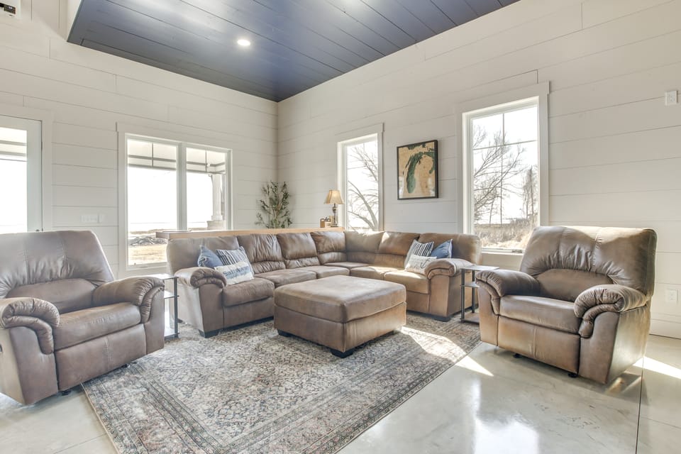 Dock & Panoramic Bay Views: Oconto Retreat! House in Wisconsin