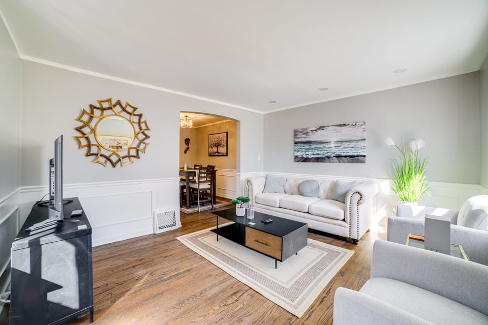 2 Mi to Calumet Park & Beach: Windy City Escape! Apartment in Chicago