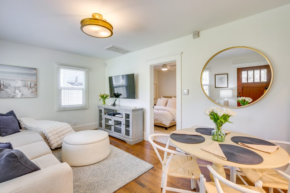 Near Balboa Park & Comic-Con: Gem w/ Private Yard! Cottage in San Diego