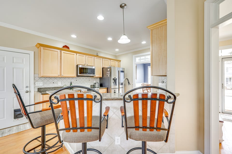 < 9 Mi to Dtwn Raleigh: Family Home w/ Pool Access House in Raleigh