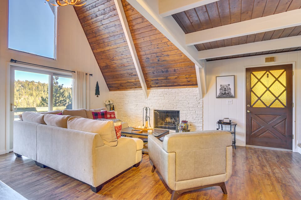 Family-Friendly Lake Arrowhead Cabin w/ Game Room! House in Lake Arrowhead