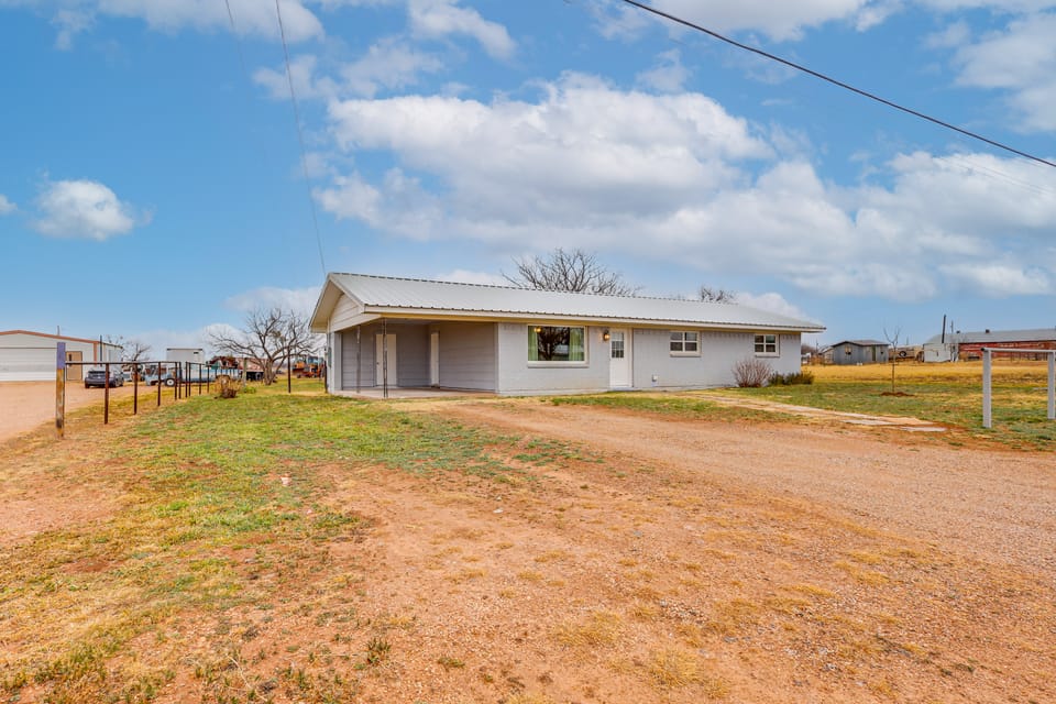 Near Hunting Grounds: Quiet Home in Aspermont! House in Texas