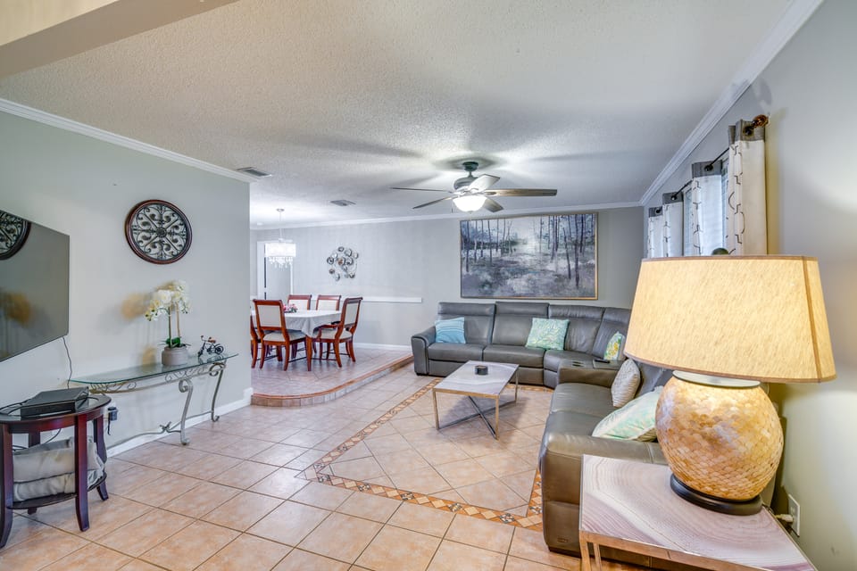 Dock & Dolphin Sightings! Cape Coral Family Escape House in Cape Coral