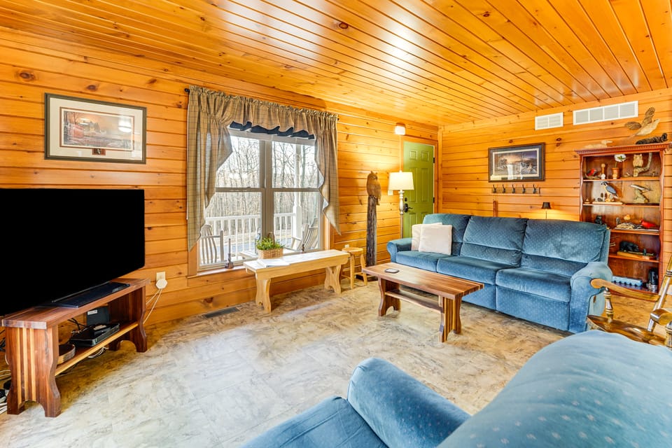 Hike, Fish & Unwind: Home w/ Fire Pit in Woodward! House in Pennsylvania