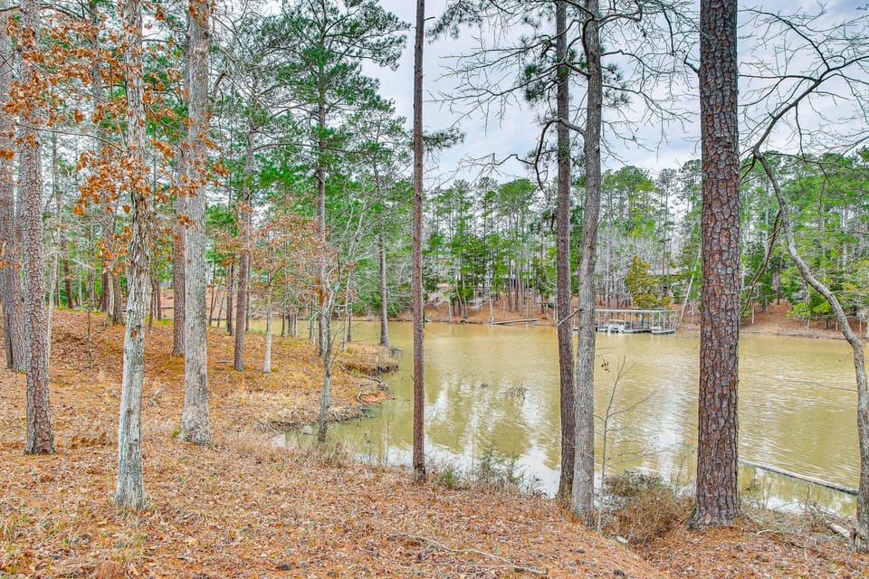 Scenic Water Views: Lakefront Home in McCormick! Apartment in Clarks Hill Lake