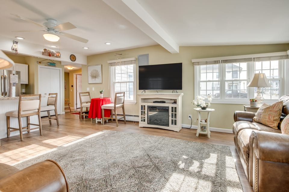 Near Beaches & Waterfront Dining: Home in Hampton! Cottage in Hampton Beach