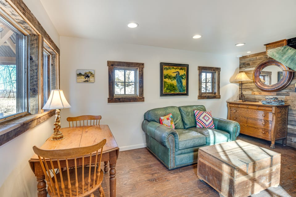 Historic Nature Lovers Cabin on Farm in Paonia! House in Colorado