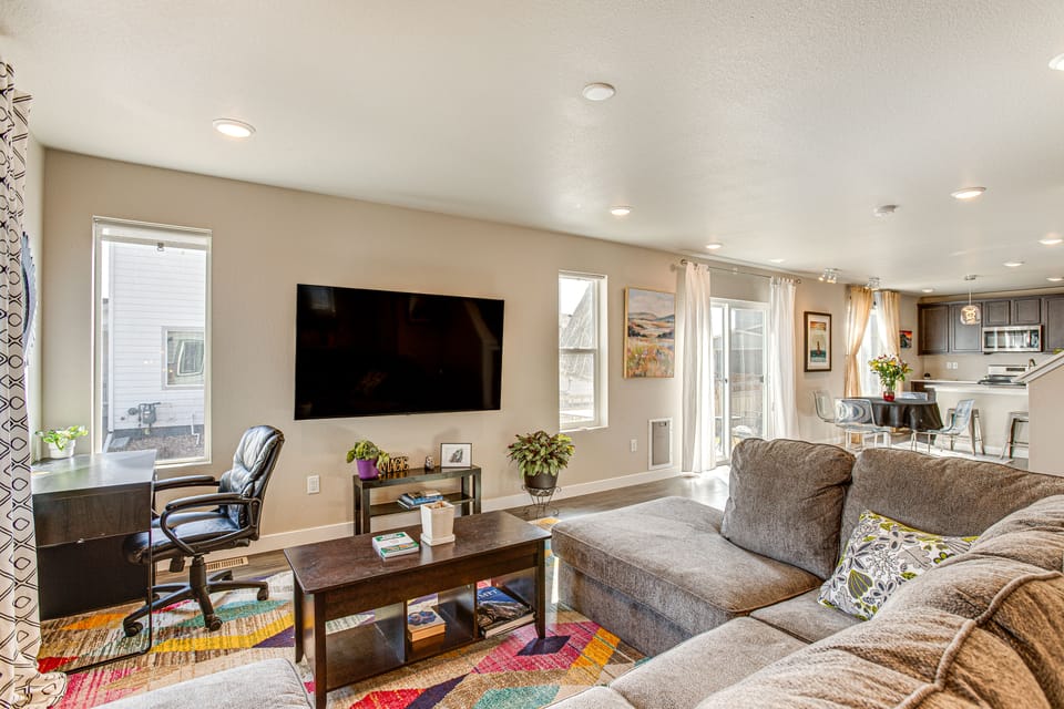 Beautiful Home w/ Bonus Room & Prime Location! House in Brighton