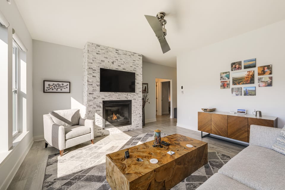 7 Mi to Dtwn Asheville: Apt w/ Sauna Access! Apartment in Asheville