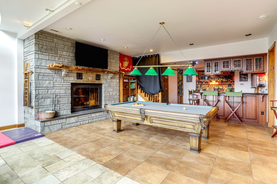 366 Shared Acres, Lake Access: Ozark Getaway! House in Fairfield Bay