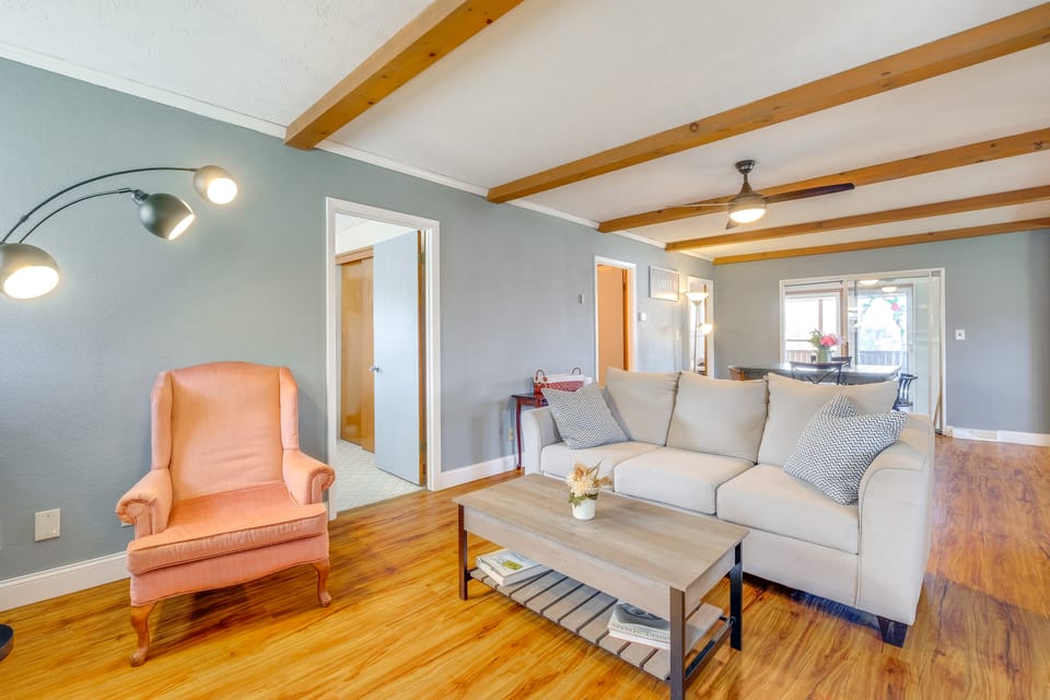 Lake Views & Private Dock: Radford Retreat! House in Claytor Lake