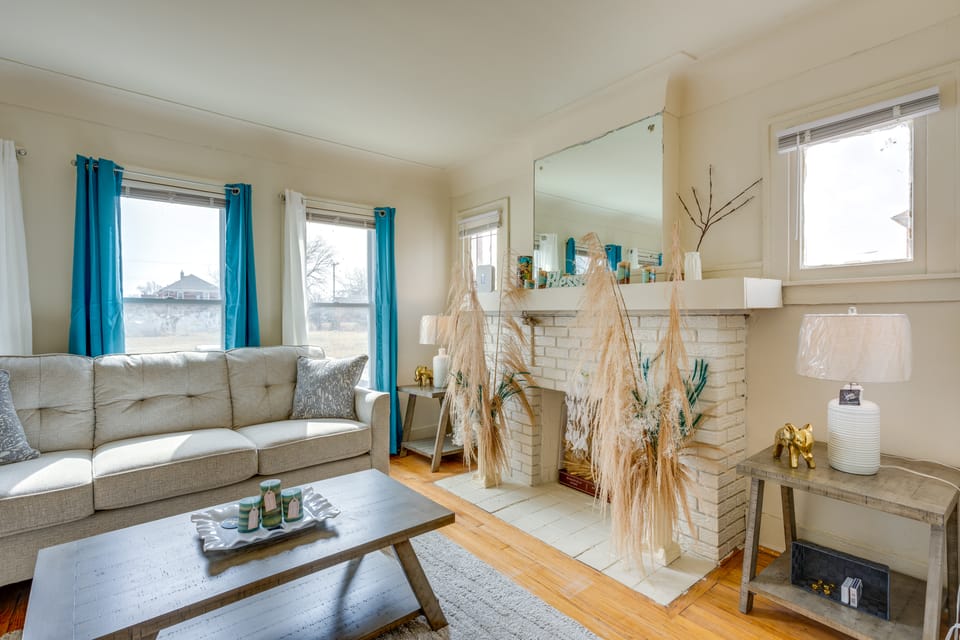 Pet-Friendly Detroit Apt Near Motown & DIA Apartment in Detroit