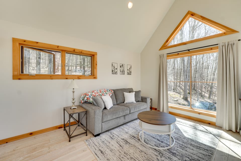 Hike & Fish: Outdoor Retreat Near Trails House in Mamakating
