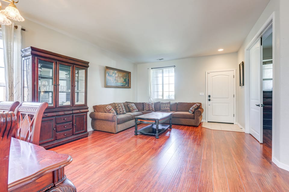 7 Mi to Dtwn: Home w/ Fenced Yard in Roseville! House in Roseville