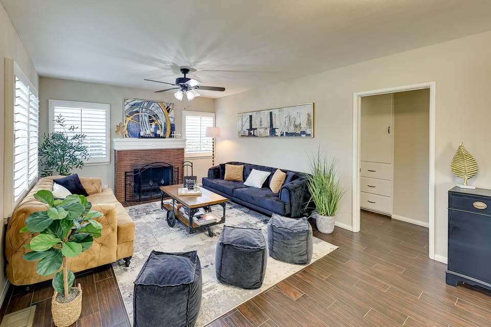4 Mi to Dtwn: Riverside Gem w/ Pool & Game Room House in Riverside