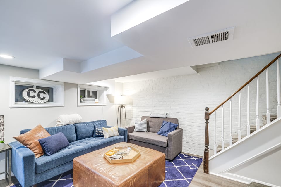 Walkable Location: Modern DC Apt w/ Yard Access! Apartment in District of Columbia