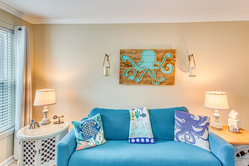 Pool Access, 4 Blocks to Ocean! N Myrtle Beach Gem Apartment in Atlantic Beach