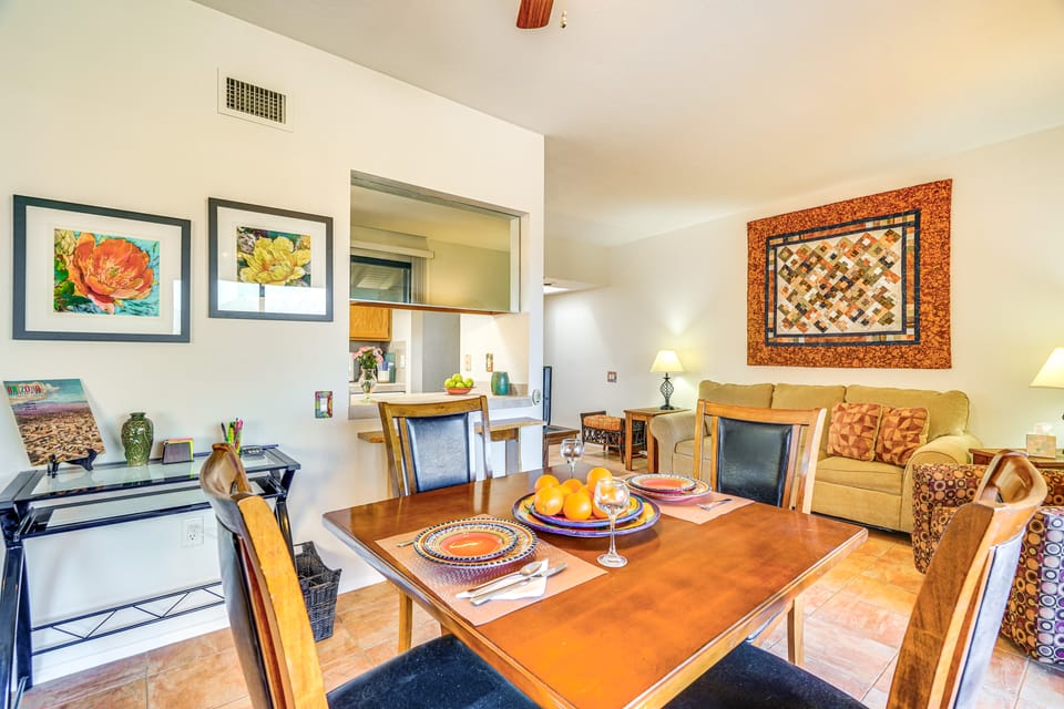 Close to Golf: Mtn-View Townhome in Green Valley Apartment in Green Valley