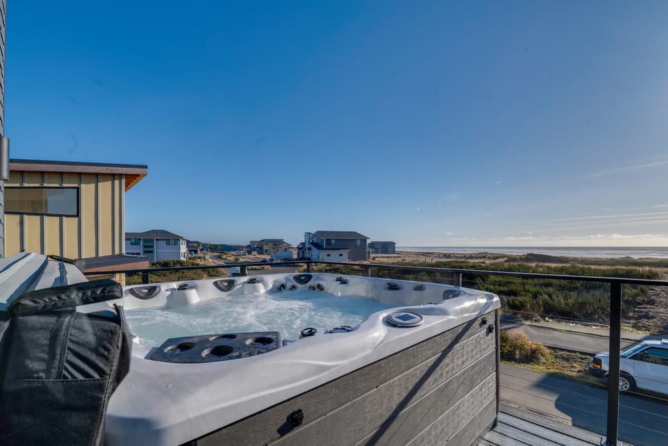 Steps to Shore: Family Beach Getaway in Westport House in Westport