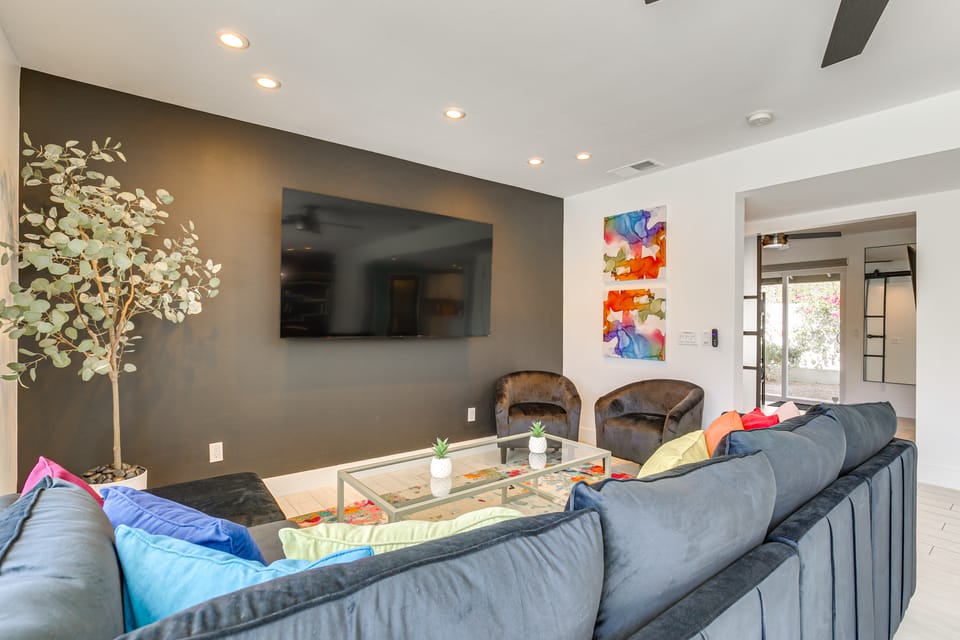 Mtn Views & Outdoor Oasis: Palm Springs Getaway House in Palm Springs