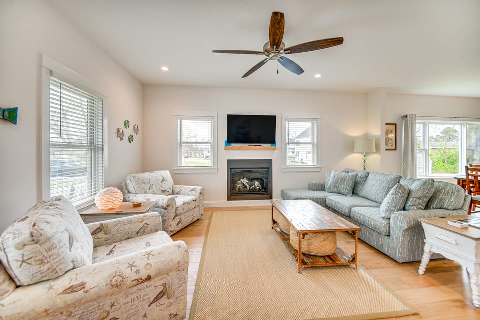 Walk to Beach & Central Park: Home in Cape Charles House in Cape Charles