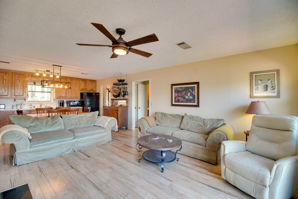 Dock & Water-View Deck: Home on Lake Dardanelle House in Arkansas