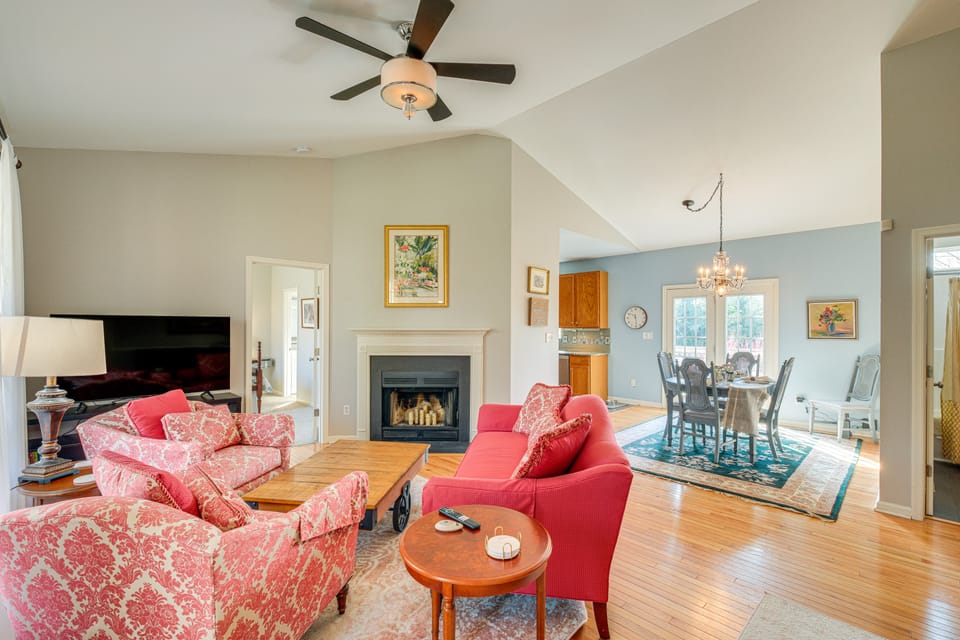 Private Deck & Views: Rural Virginia Escape House in Shenandoah Valley