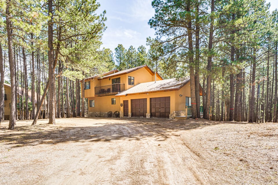 Walk to Lake & Trails: Angel Fire Home w/ Deck! House in Angel Fire