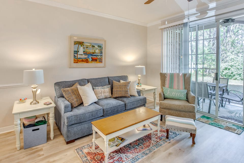 Resort Pool & Golf: Centrally Located NMB Retreat! Apartment in North Myrtle Beach