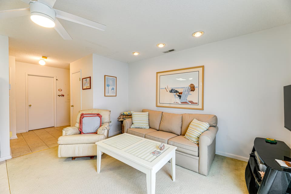 200 Feet to Beach: Inviting Condo in Ocean City! Apartment in Ocean City