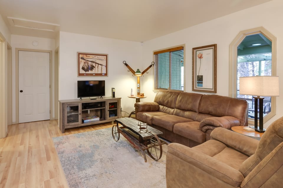 Stay Near Big Trees, Bring Your Pets: Arnold Cabin House in Arnold