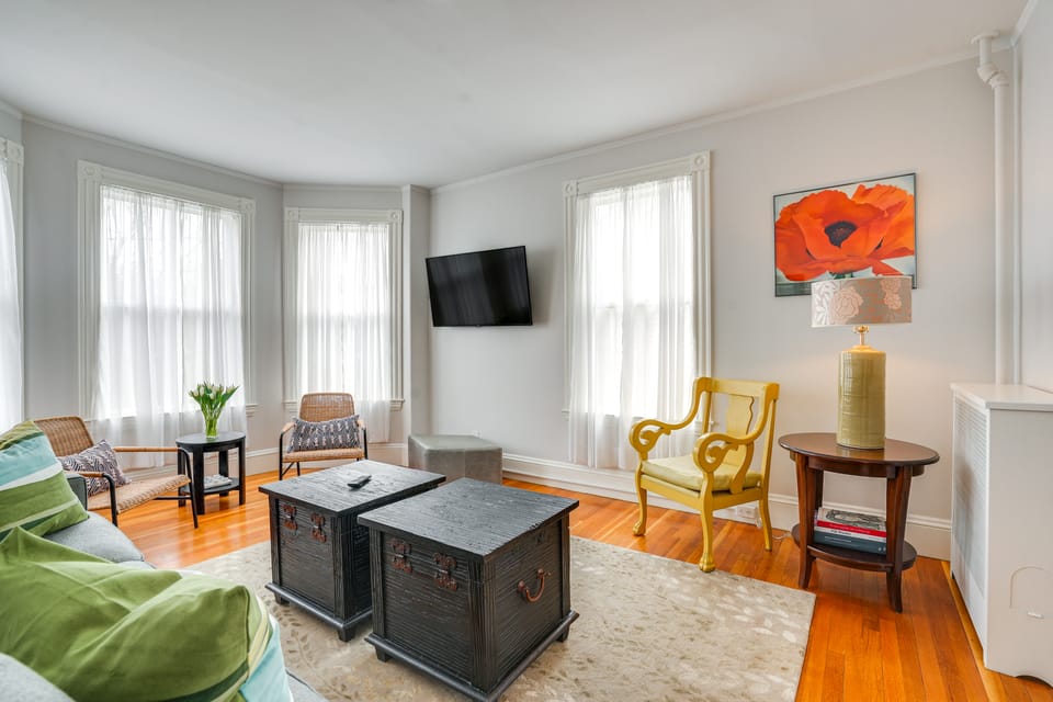 Walk to Harvard Square: Apartment in Cambridge Apartment in Cambridge