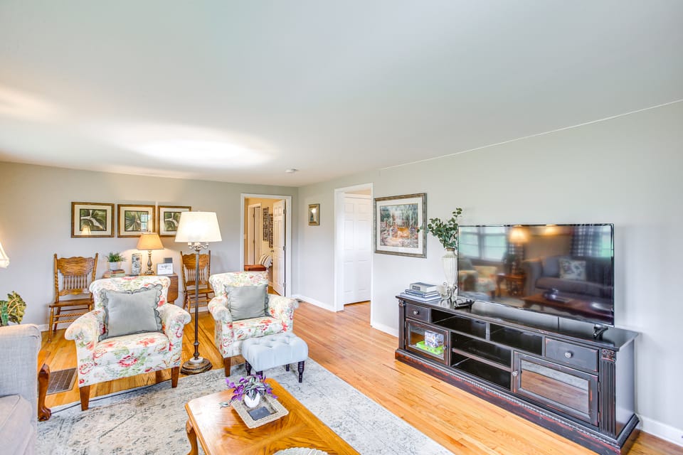 4 Mi to Dtwn: Goodlettsville Getaway w/ Yard House in Goodlettsville